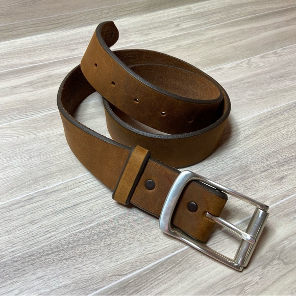 NWT TONY LAMA / Men's Brown Leather Belt with Silver Buckle Size 34 - Picture 2 of 7